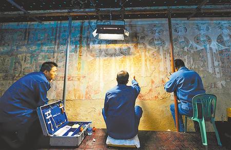 莫高窟記得，“飛天”記得…… ——敦煌研究院文物保護利用群體素描