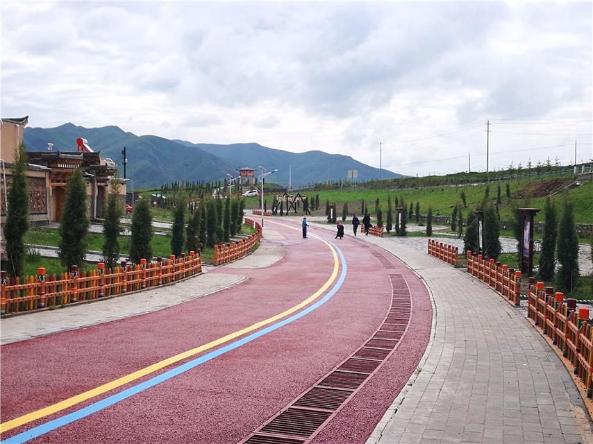 甘肅甘南州夏河縣安果村：吃上“旅游”飯，安心奔小康