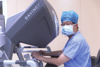 蘭大二院院長王?。捍筢t(yī)精誠“微視野”下可有大作為