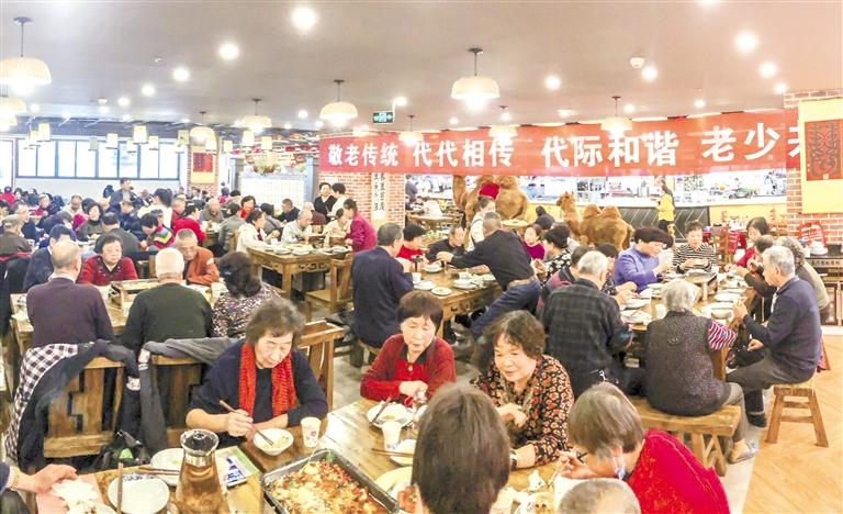 孝滿金城、德潤(rùn)人心 蘭州市舉辦第六屆千叟宴感恩活動(dòng)