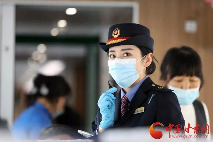 農(nóng)歷小年火車票今起開搶！這些信息你要知道