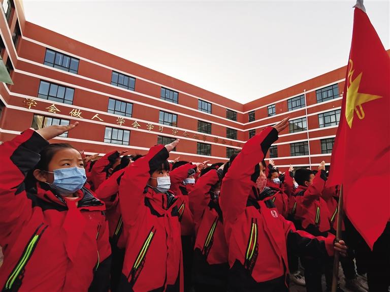 “犇”向新學期！來看蘭州娃的開學第一課