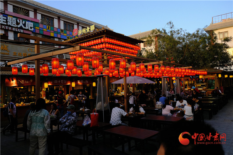 【聚焦一會(huì)一節(jié)】 長(zhǎng)夜未央 夜色敦煌最識(shí)人間煙火