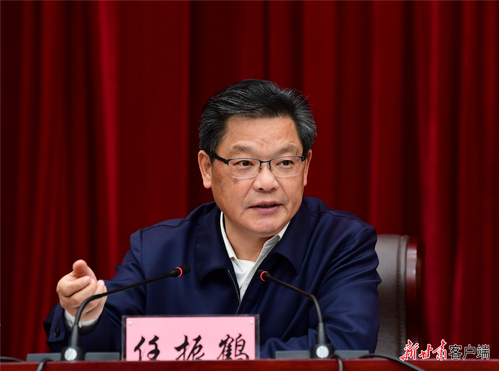 任振鶴在全省新型城鎮(zhèn)化工作推進(jìn)會議上強(qiáng)調(diào)：凝心聚力抓落實、蹄疾步穩(wěn)向前進(jìn)，奮力推進(jìn)新型城鎮(zhèn)化建設(shè)再上新臺階