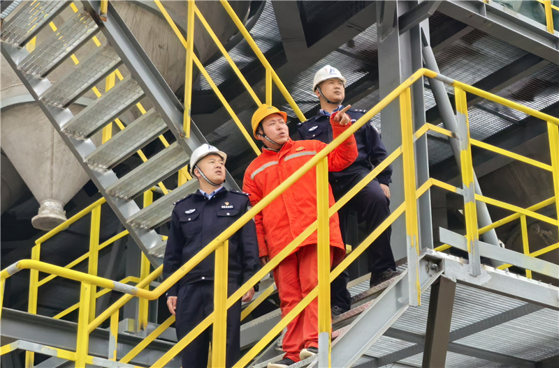 玉門(mén)：警務(wù)室搬進(jìn)項(xiàng)目建設(shè)工地