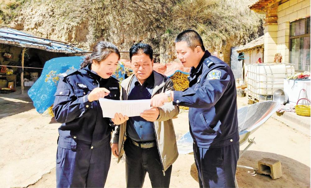 隴西公安逐戶(hù)查找逾期未檢、達(dá)到報(bào)廢標(biāo)準(zhǔn)車(chē)輛